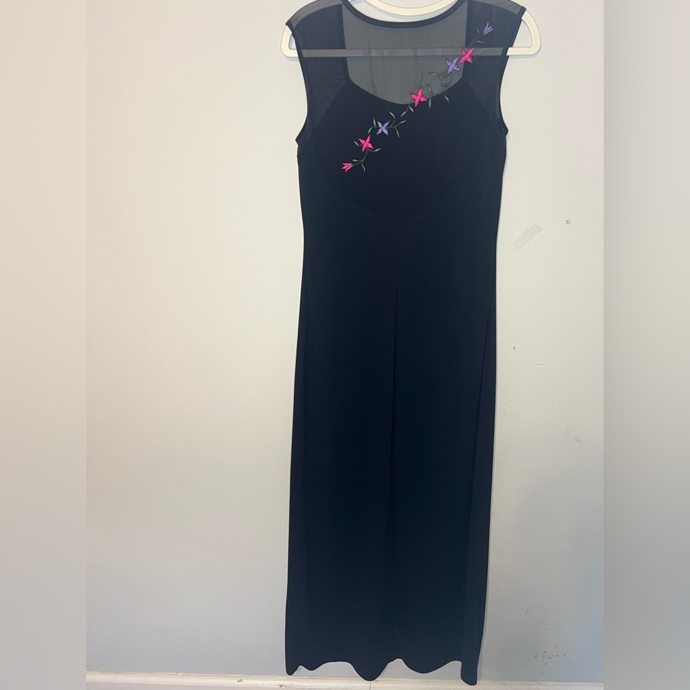 Byer too! Elegant Black Dress with Floral Embroidery VINTAGE